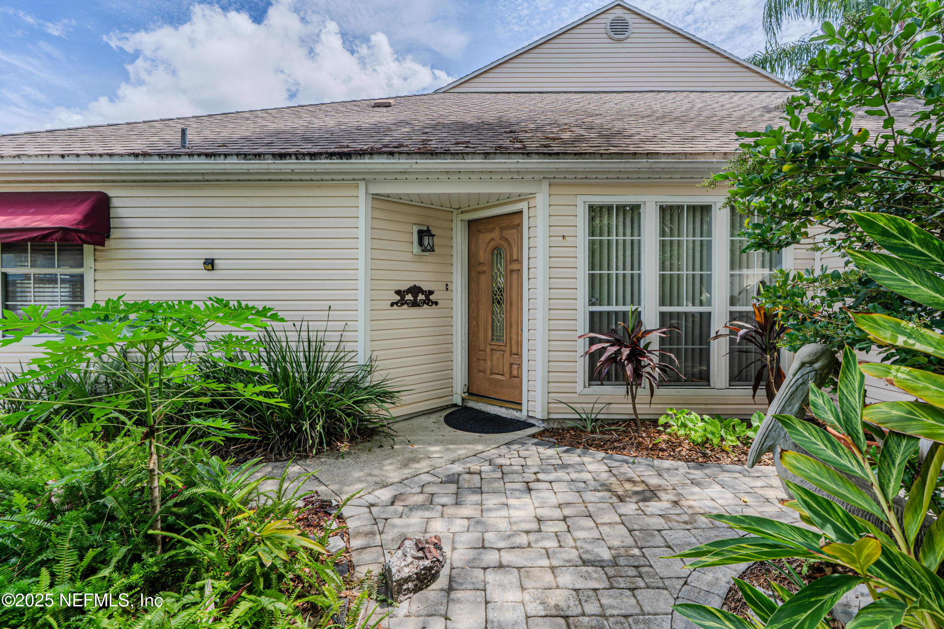 335 SUNRISE Circle