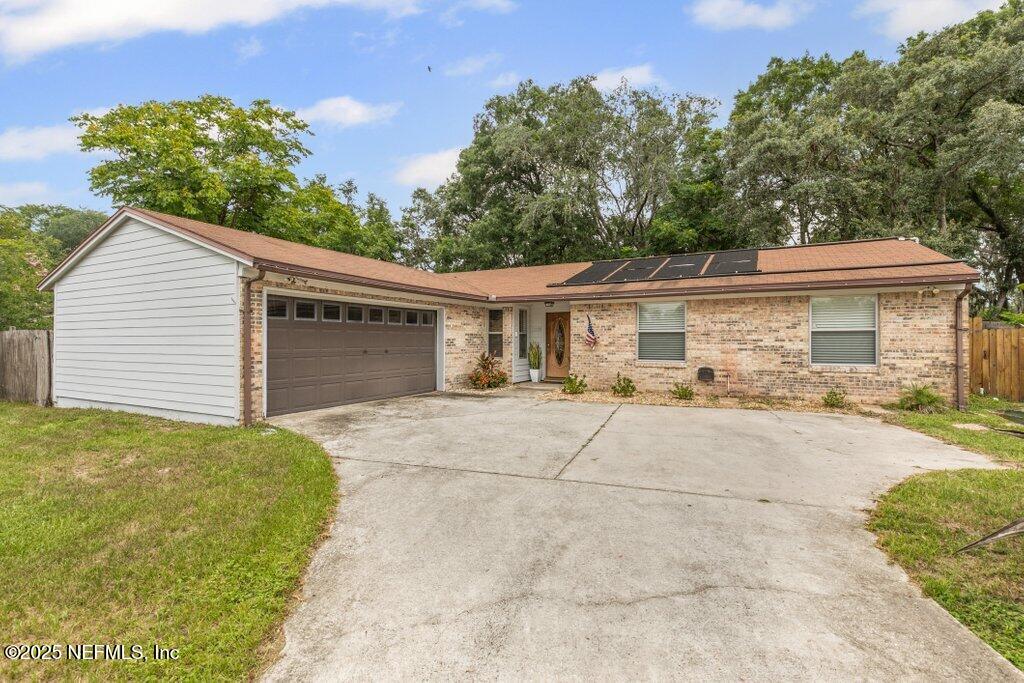11155 WINDY OAKS Drive N