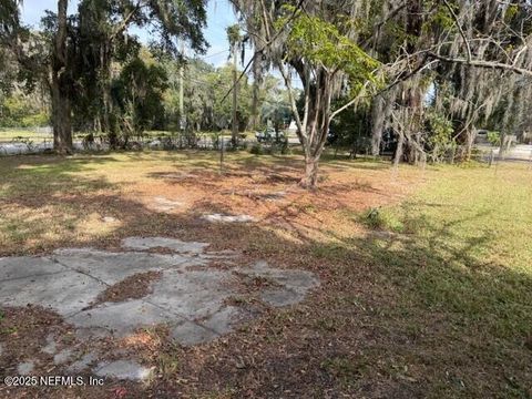 1701 IDLEWILD Avenue Green Cove Springs FL 32043