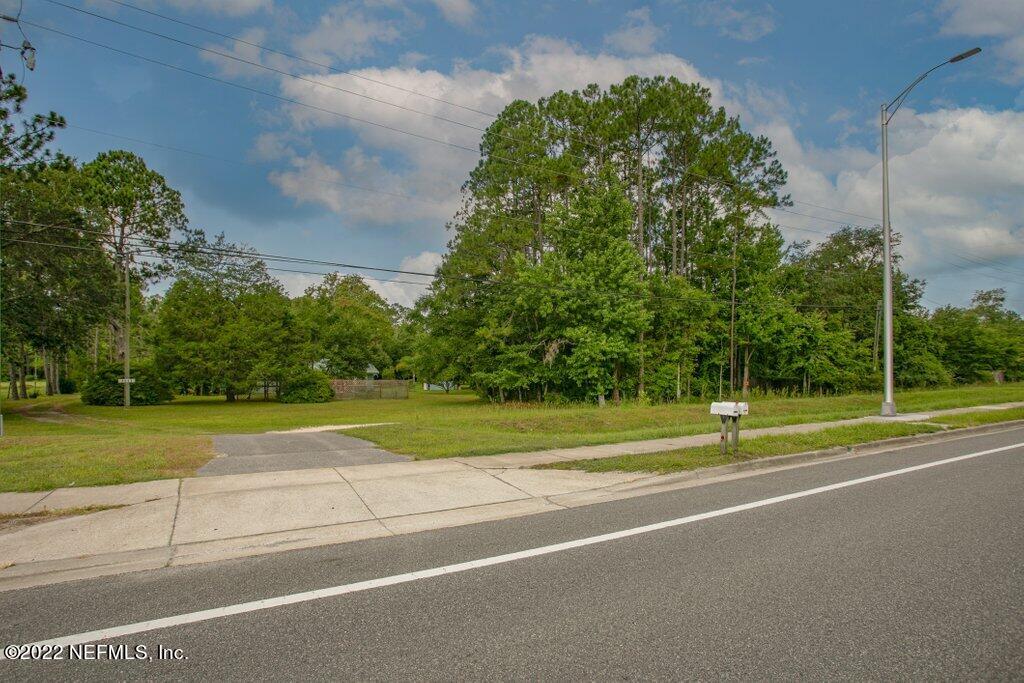 5643 STATE ROAD 16