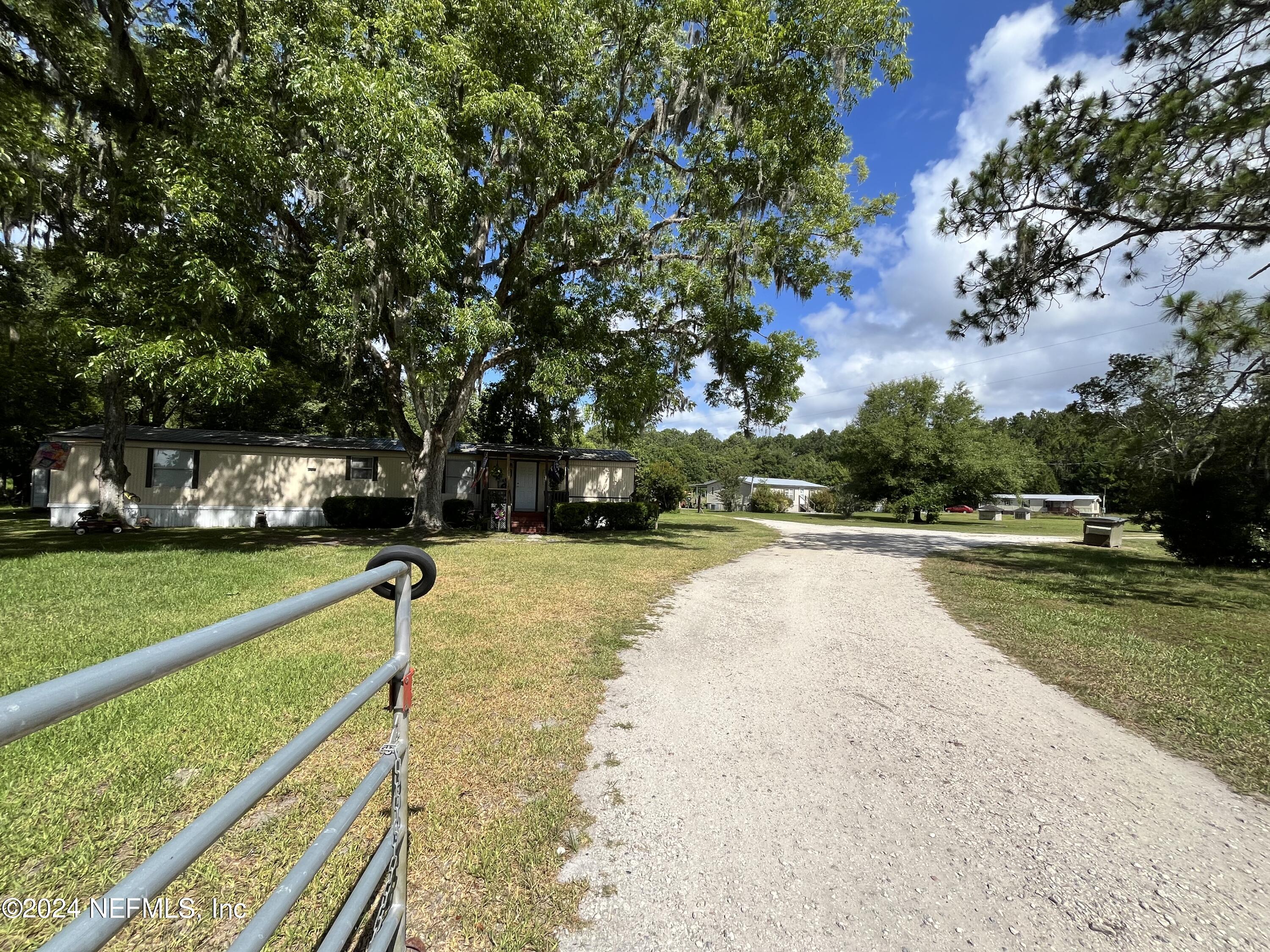 7318 SE STATE ROAD 100
