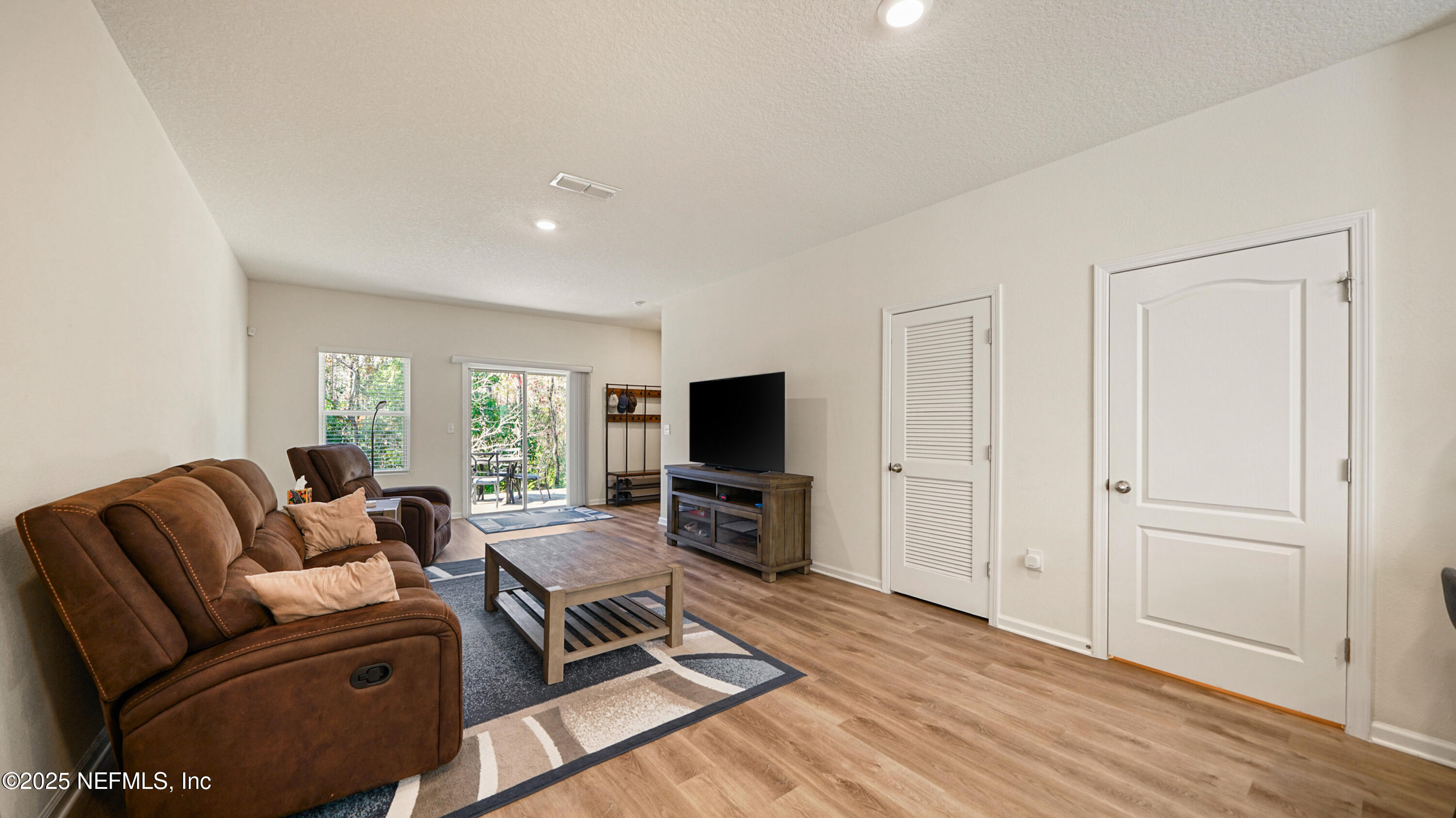 332 PISTACHIO Place