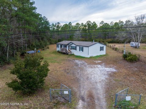 A home in Middleburg