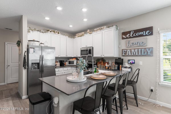 1241 BEACH DUNE DR, JACKSONVILLE, FL 32233 - Image ecf485890649ad4e863fe20f7e55ce9b/3158415048