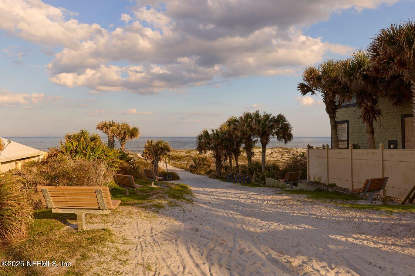 50 BEACH COTTAGE Lane