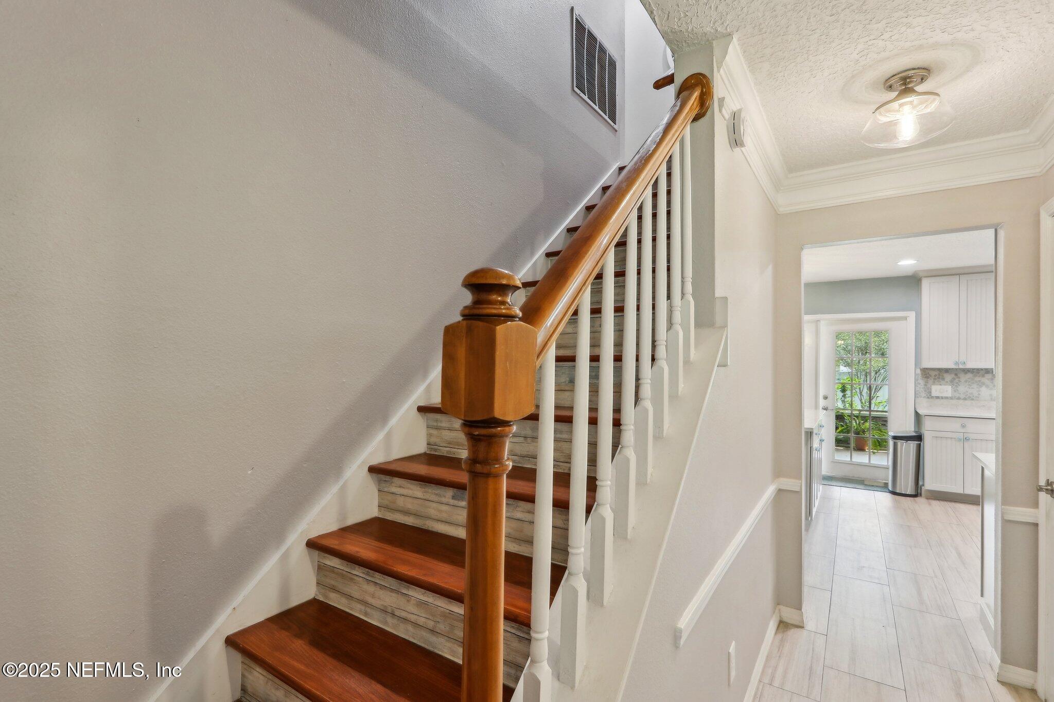 5914 ORCHARD POND Drive