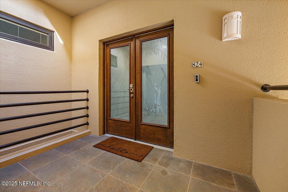 824 SPINNAKERS REACH Drive