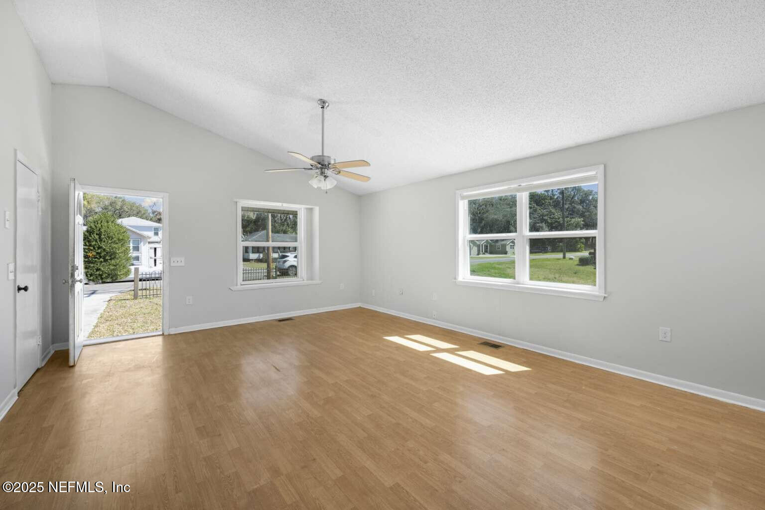 321 N 14TH Street