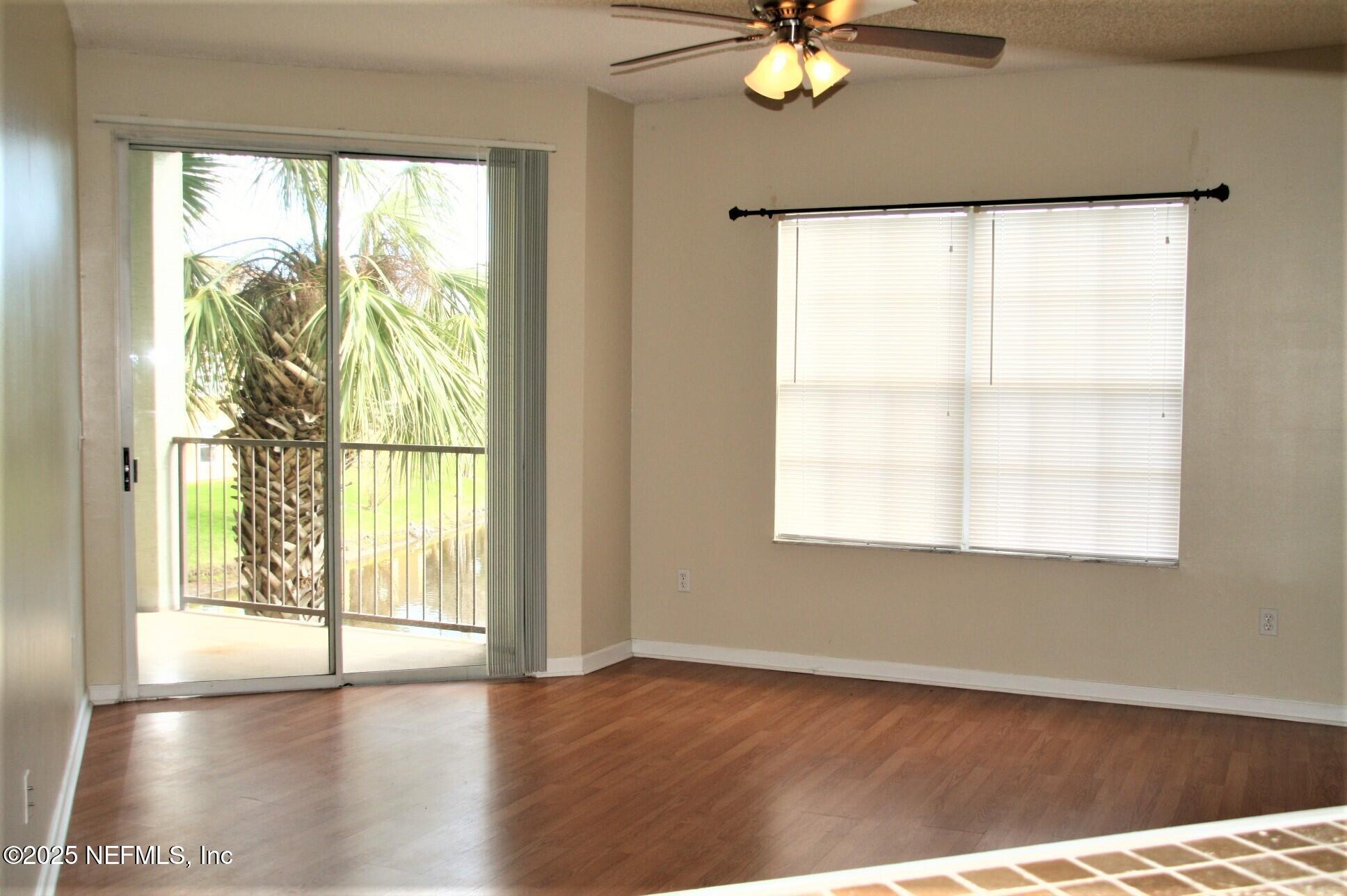 4035 GRANDE VISTA Boulevard 203