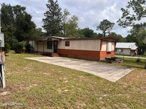 324 5th Way, Interlachen, FL 32148 - MLS#: 2046554