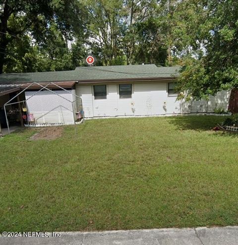 Single Family Residence in Jacksonville FL 8059 BANVILLE Drive.jpg
