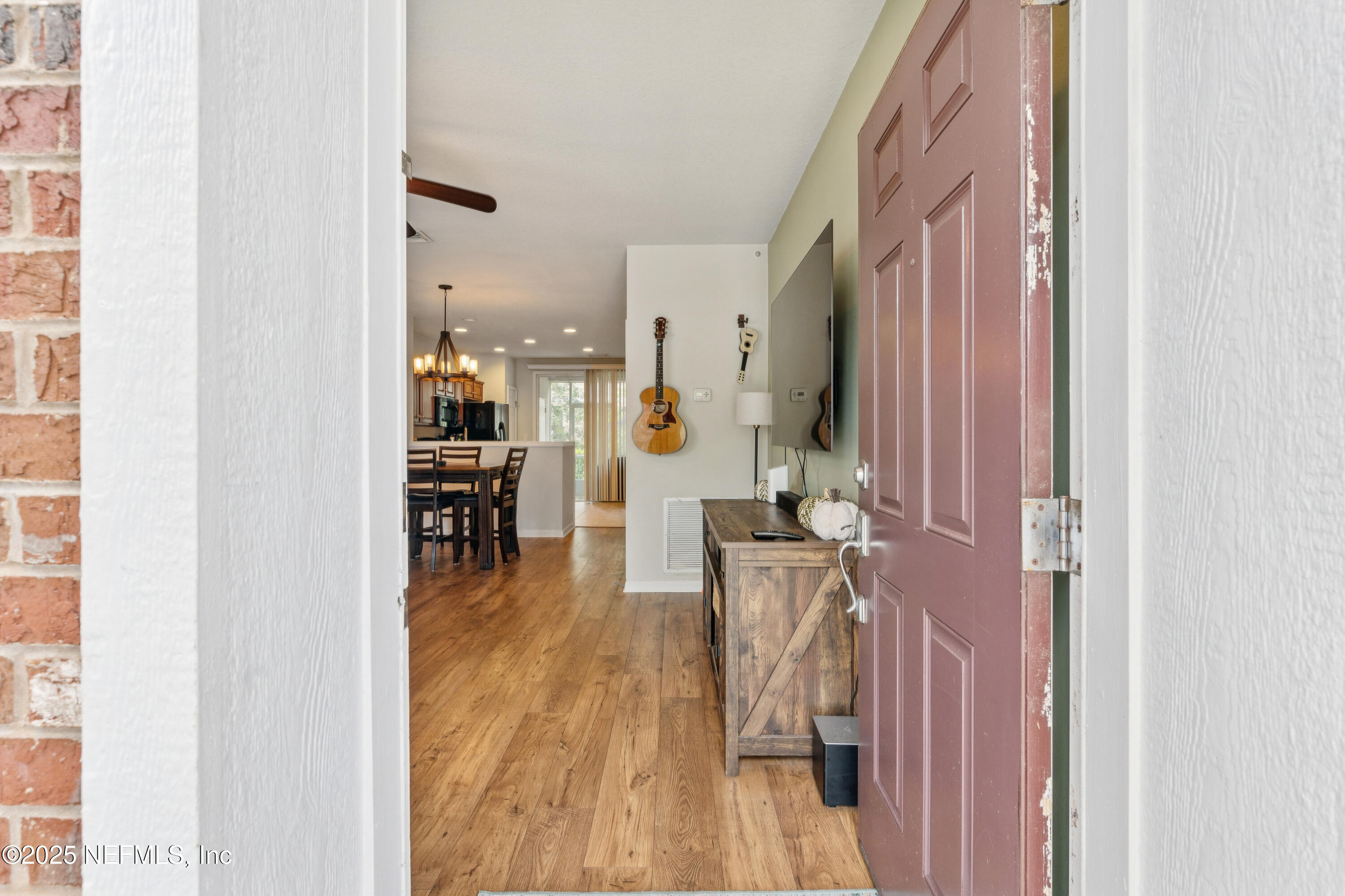 8122 SUMMERGATE Court