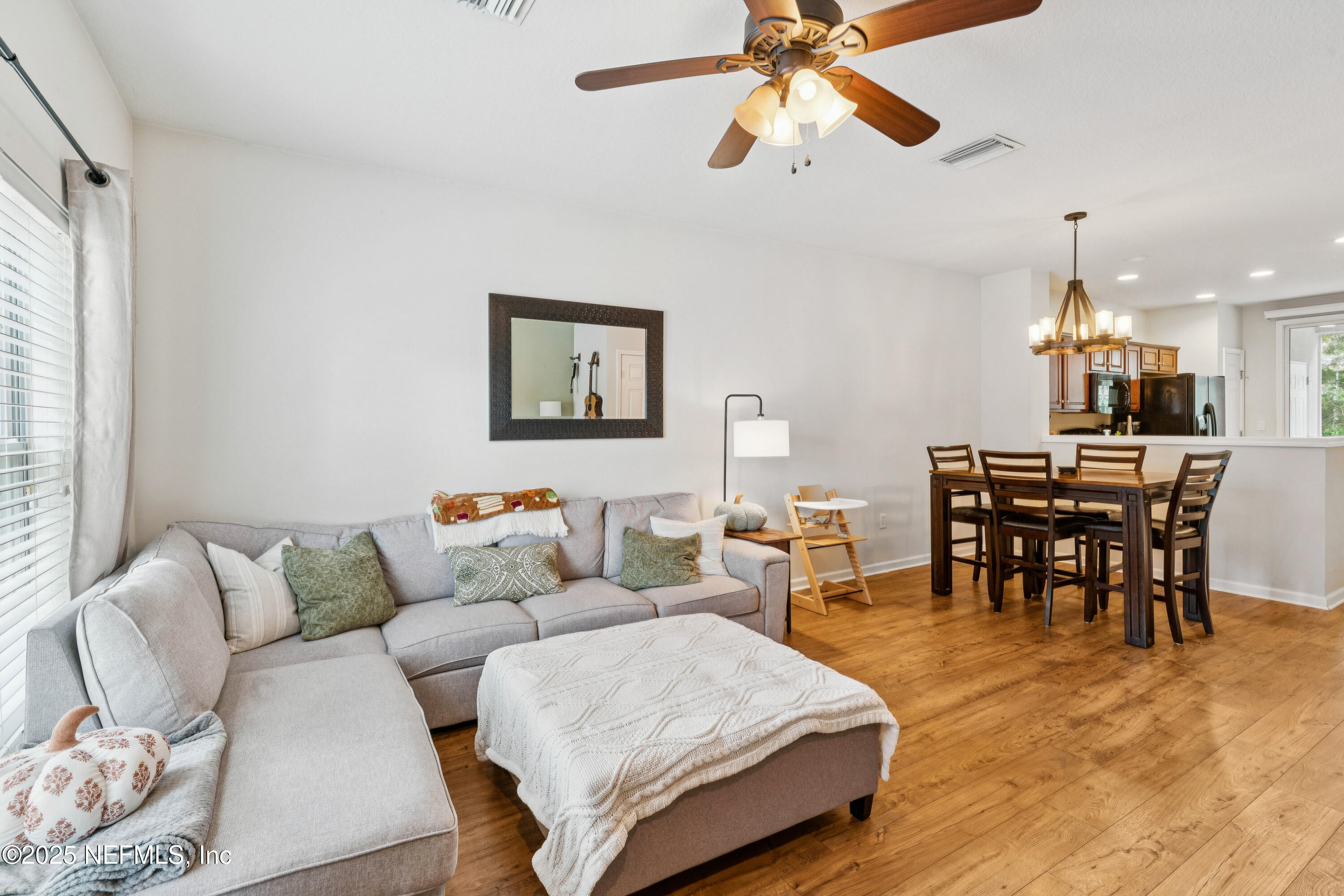 8122 SUMMERGATE Court