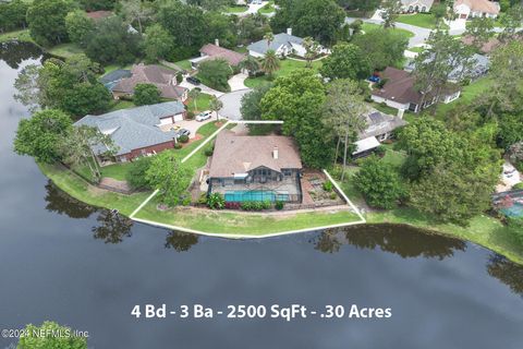 Single Family Residence in Fleming Island FL 1695 MISTY LAKE Drive 4.jpg
