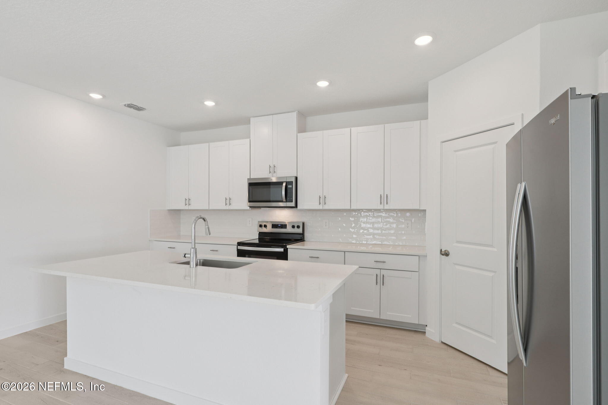 7386 EVERETT FOREST Drive