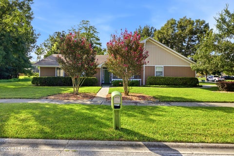 Photo of 3362 CHRYSLER Drive, Jacksonville, FL 32257 (MLS # 2166291)