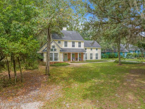 A home in Middleburg