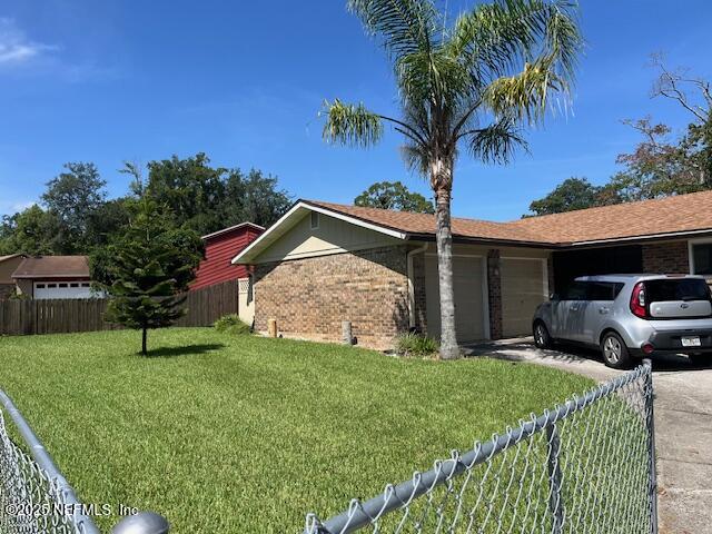 1556 MONUMENT OAKS Drive