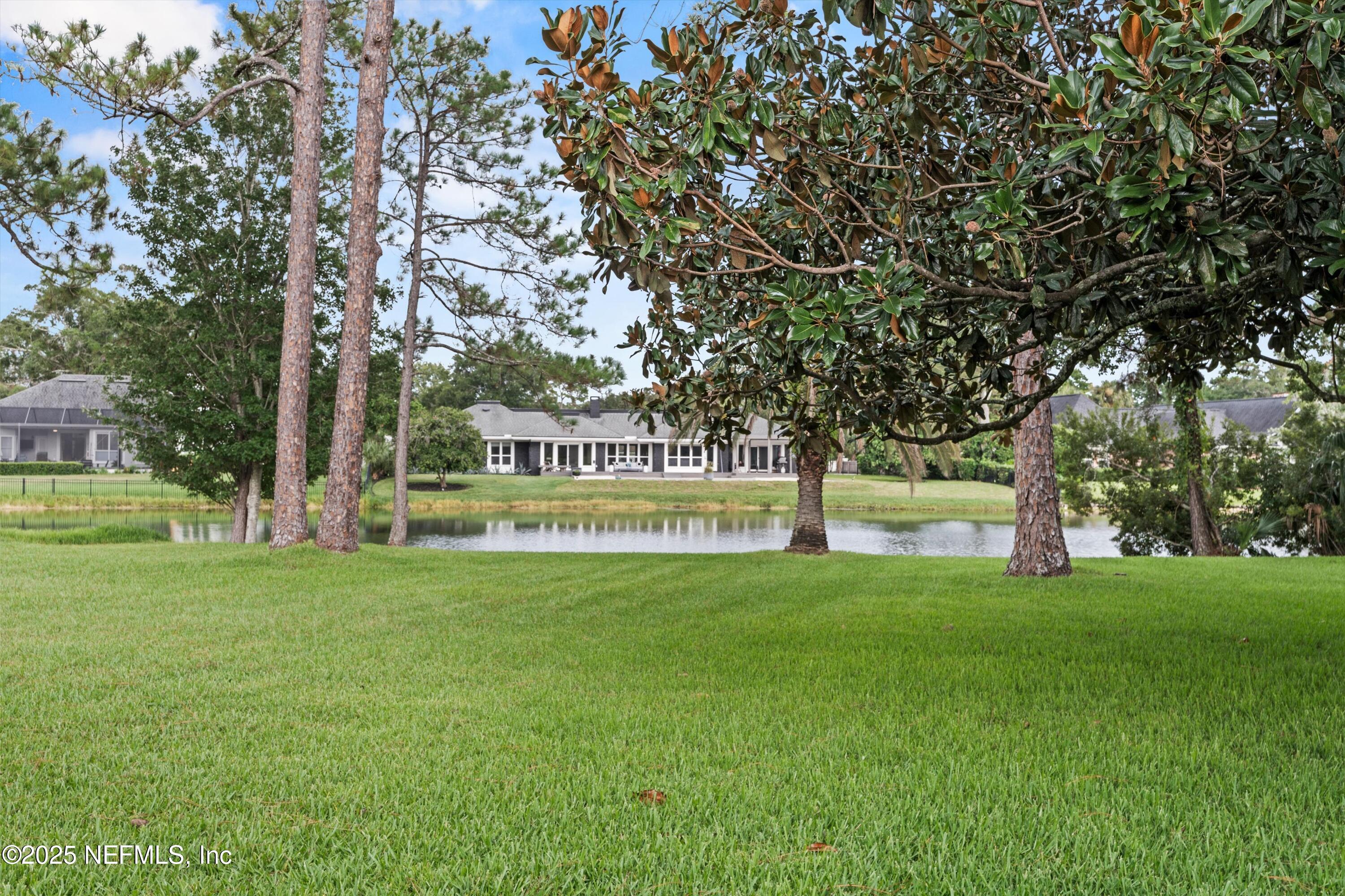 10702 CROSSWICKS Road