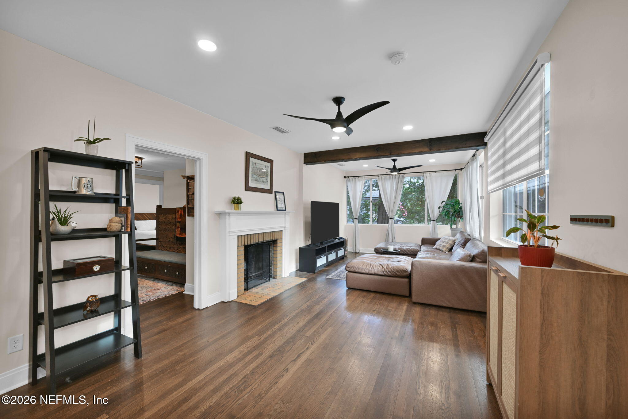 2721 ALGONQUIN Avenue