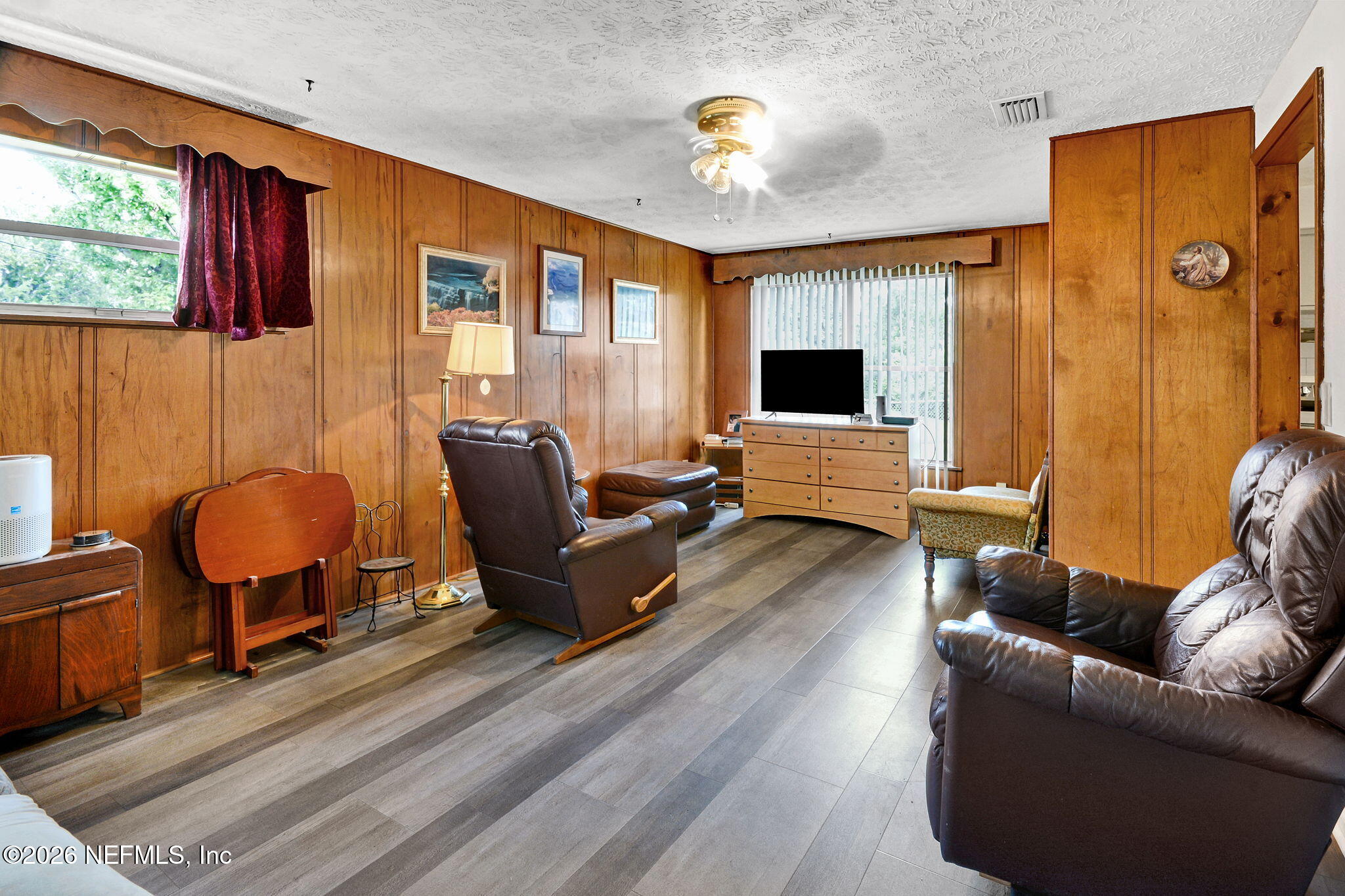 549 CLERMONT Avenue S