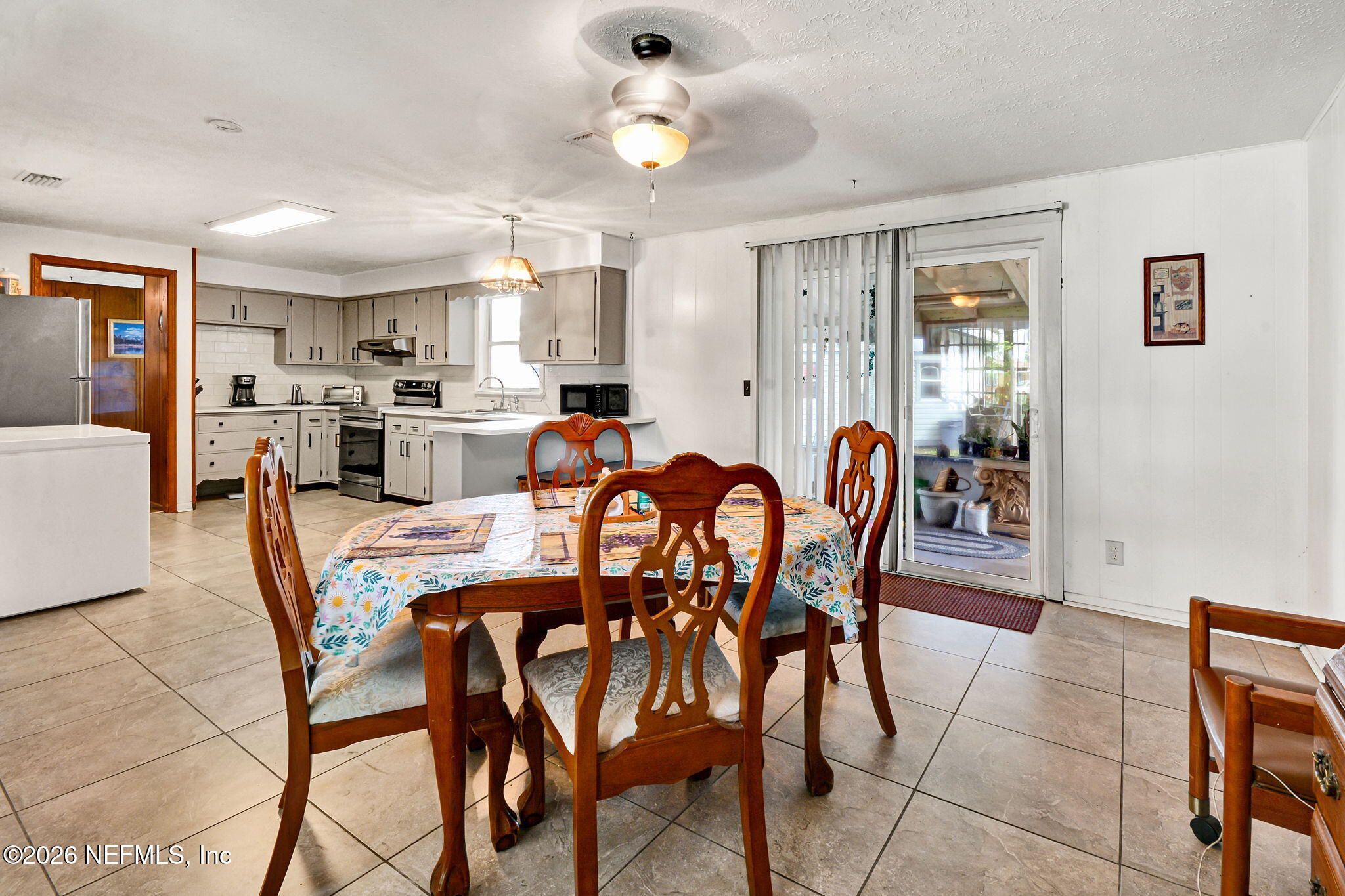 549 CLERMONT Avenue S