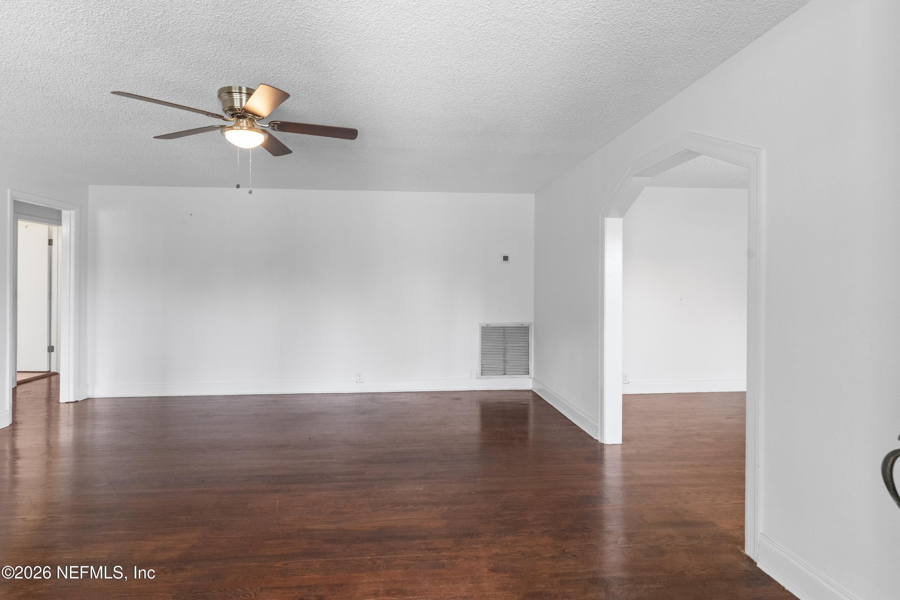 164 6TH Street N