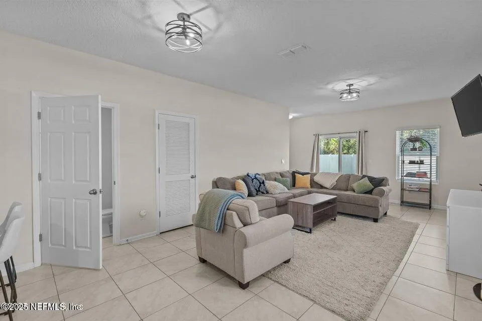 Jacksonville, Florida 32218, United States, 3 Bedrooms Bedrooms, ,3 BathroomsBathrooms,Residential,Active,142620