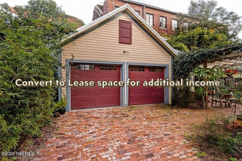 22 N 4TH Street