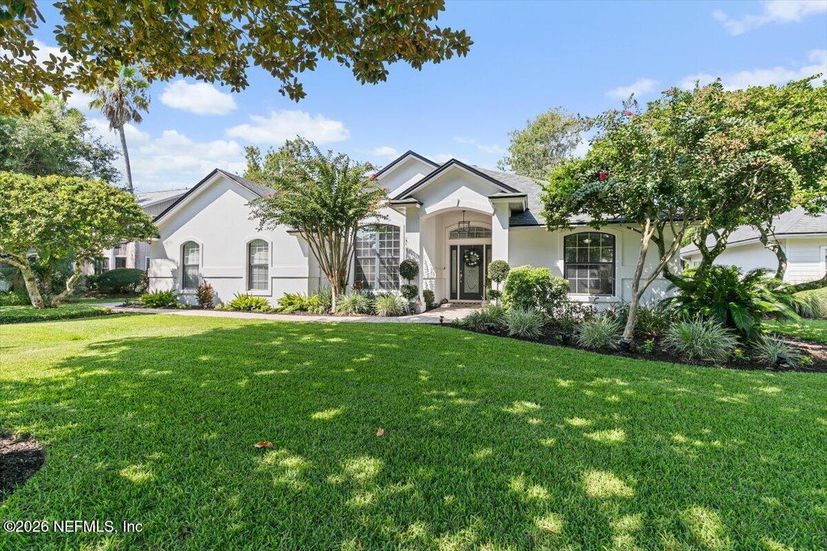 525 SUNSET Drive
