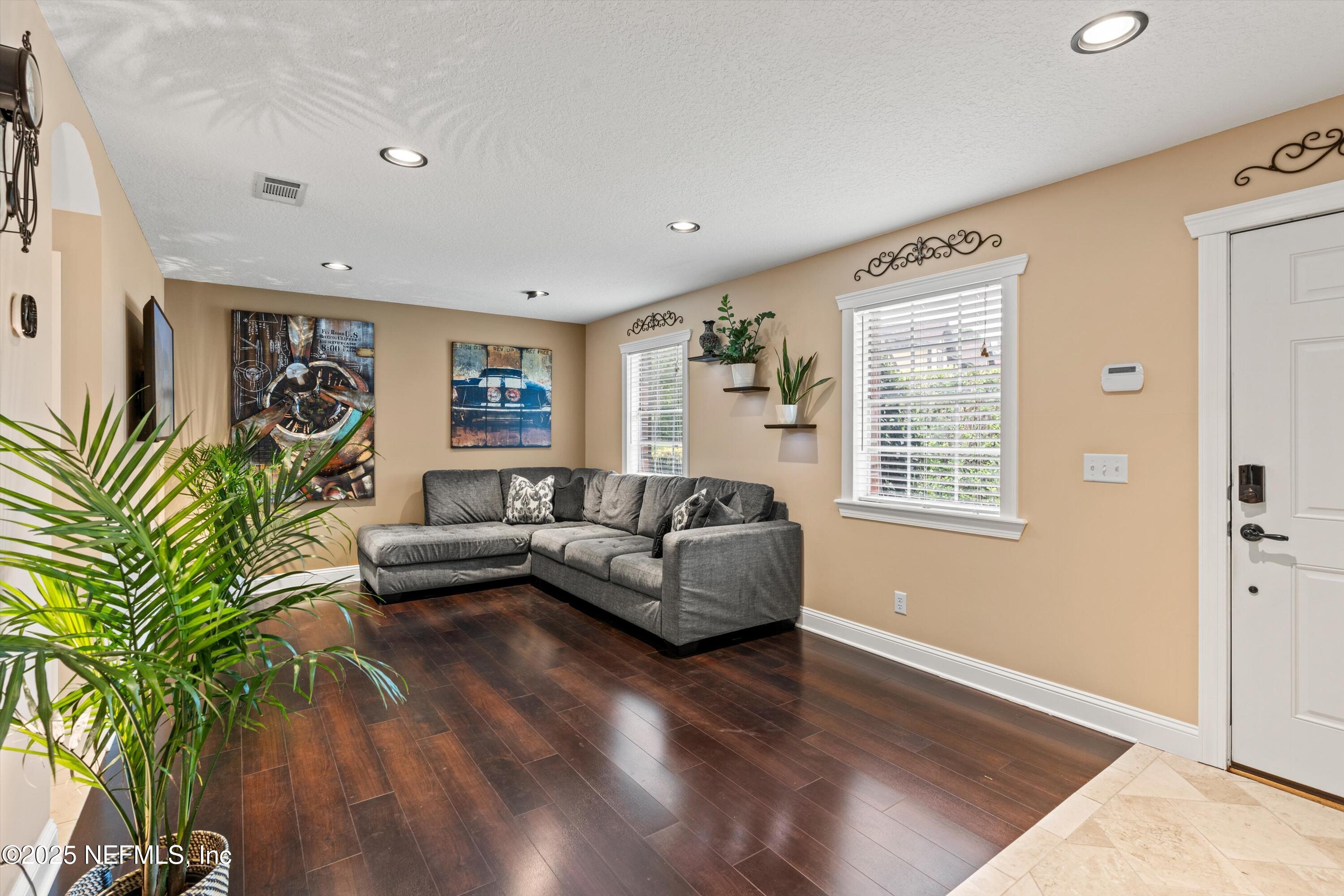 4807 EVENLODE Lane