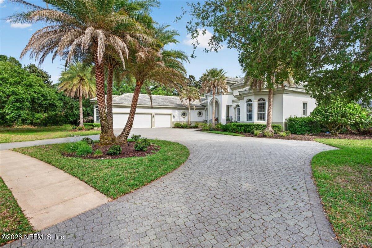 161 N RIVER Drive