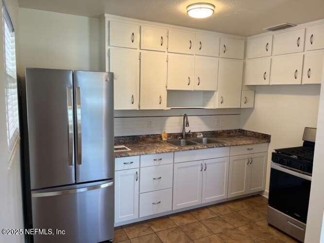 477 SAILFISH Drive E