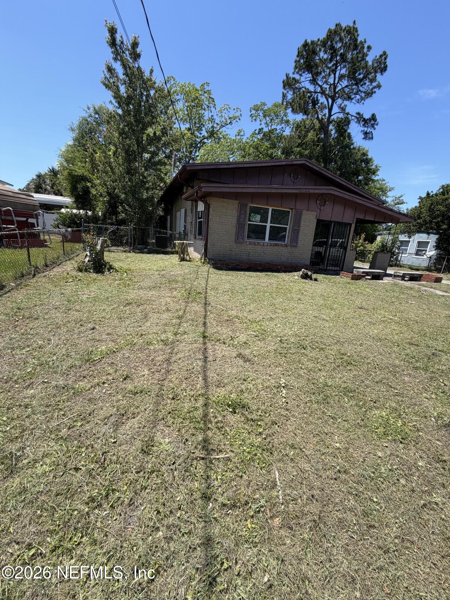 5720 CARNATION Road