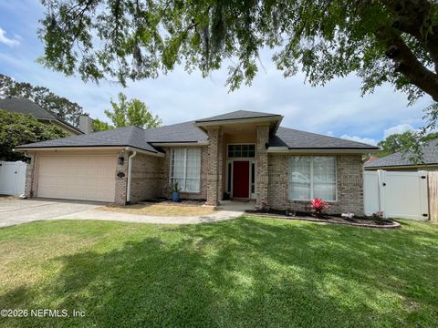 Photo of 11668 OXFORD CREST Lane, Jacksonville, FL 32258 (MLS # 2142887)