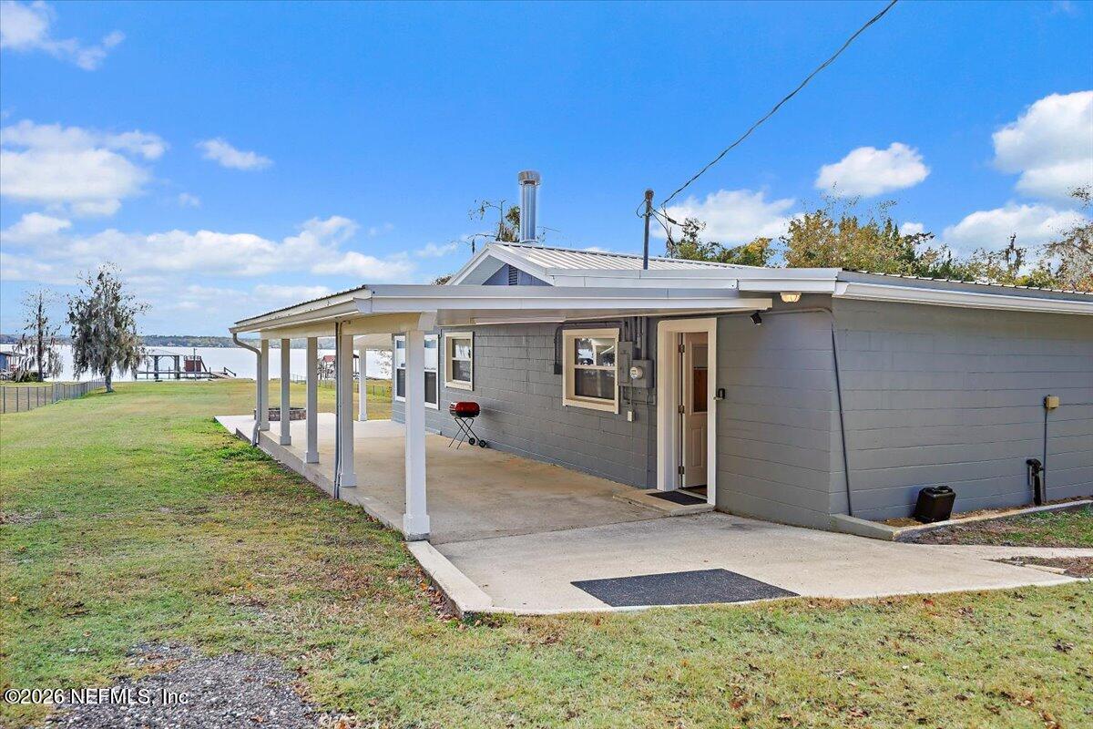 567 W HILLSBOROUGH Avenue