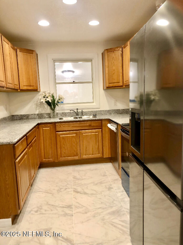 2815 SOUTHSIDE Boulevard