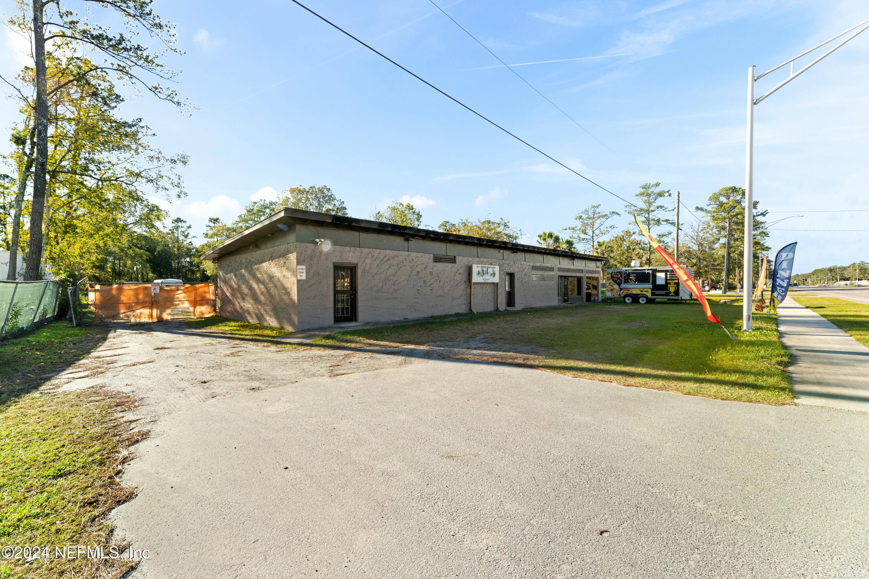 8342 NEW KINGS Road 1-3
