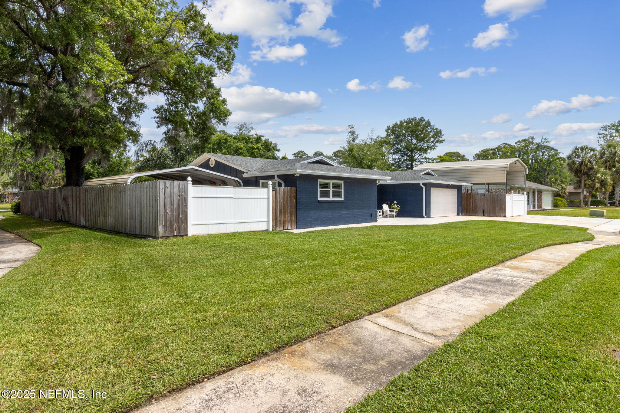 1696 PECAN Court