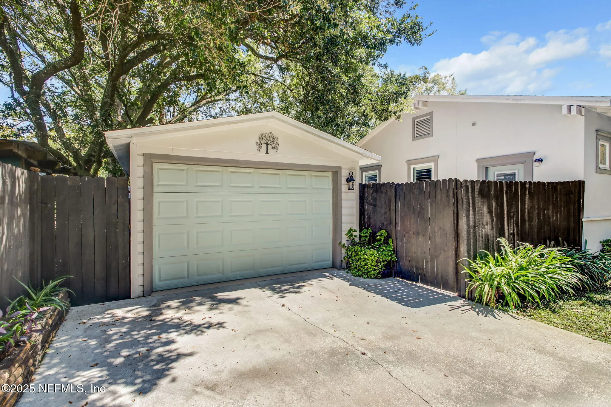 Jacksonville, Florida 32205, United States, 3 Bedrooms Bedrooms, ,2 BathroomsBathrooms,Residential,Active,217750