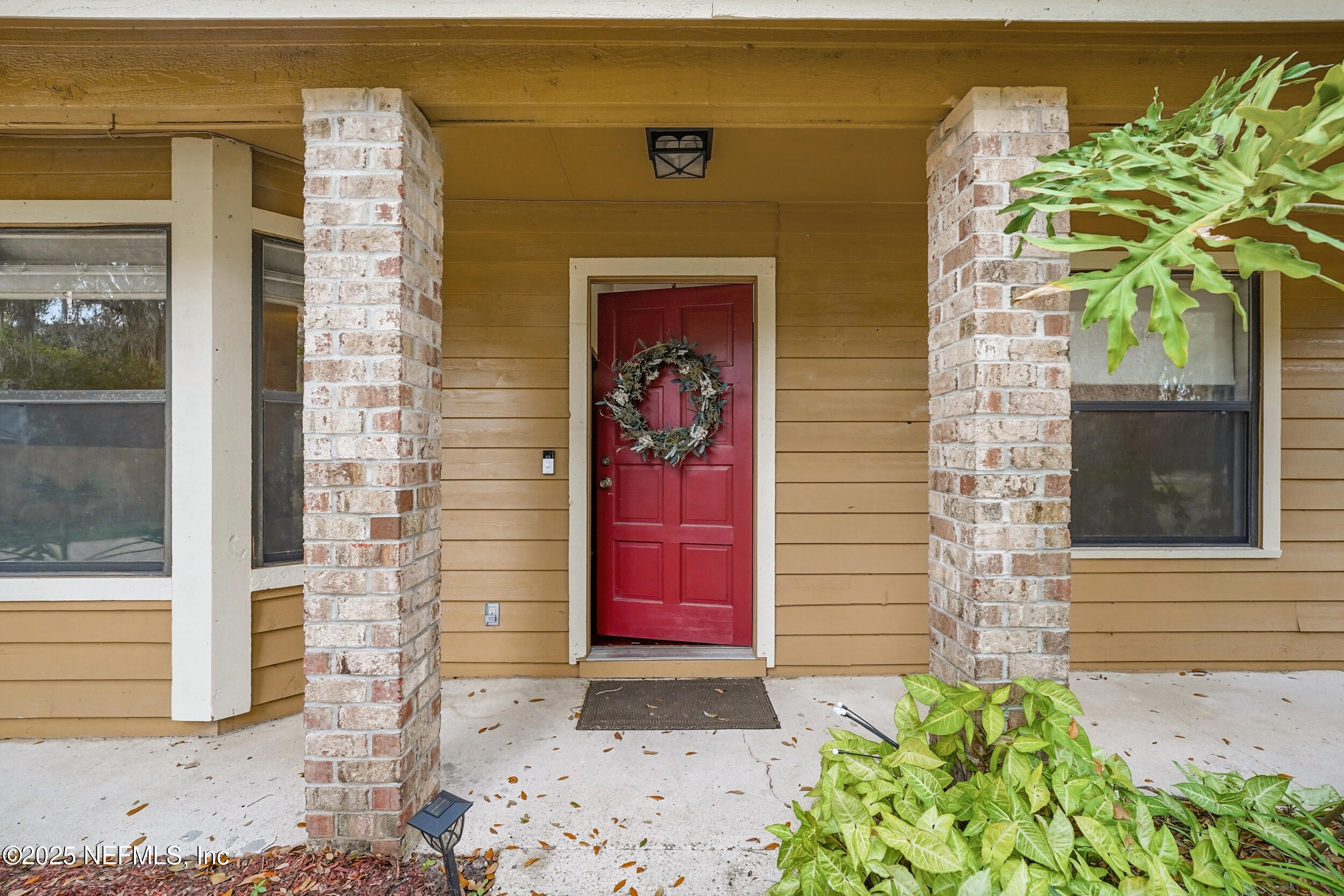 8548 CROSS TIMBERS Drive W