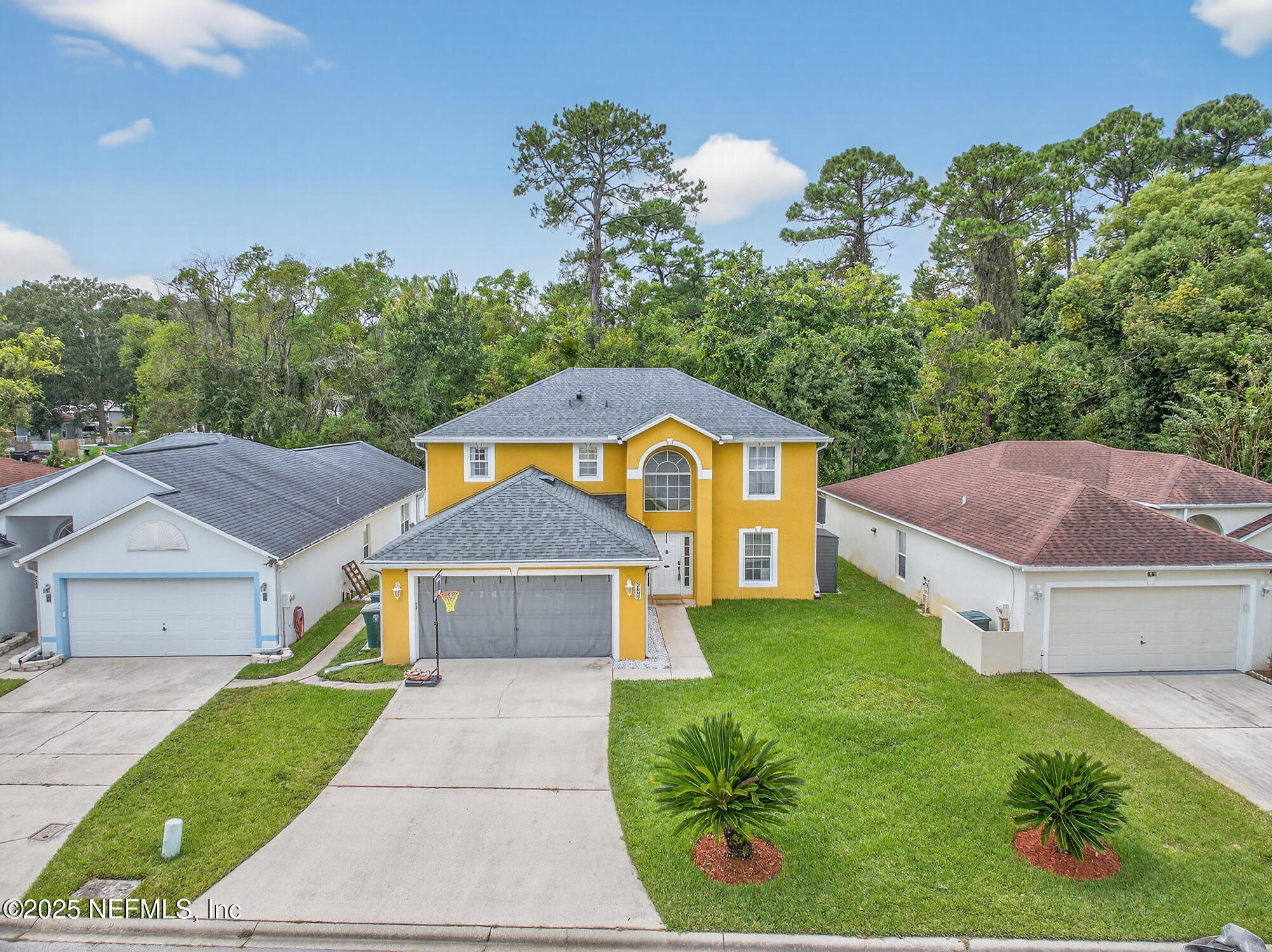 2682 LANTANA LAKES Drive W