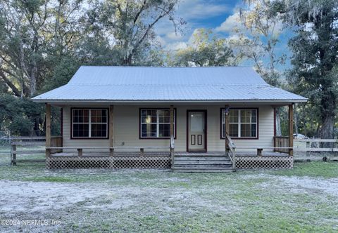 A home in Interlachen