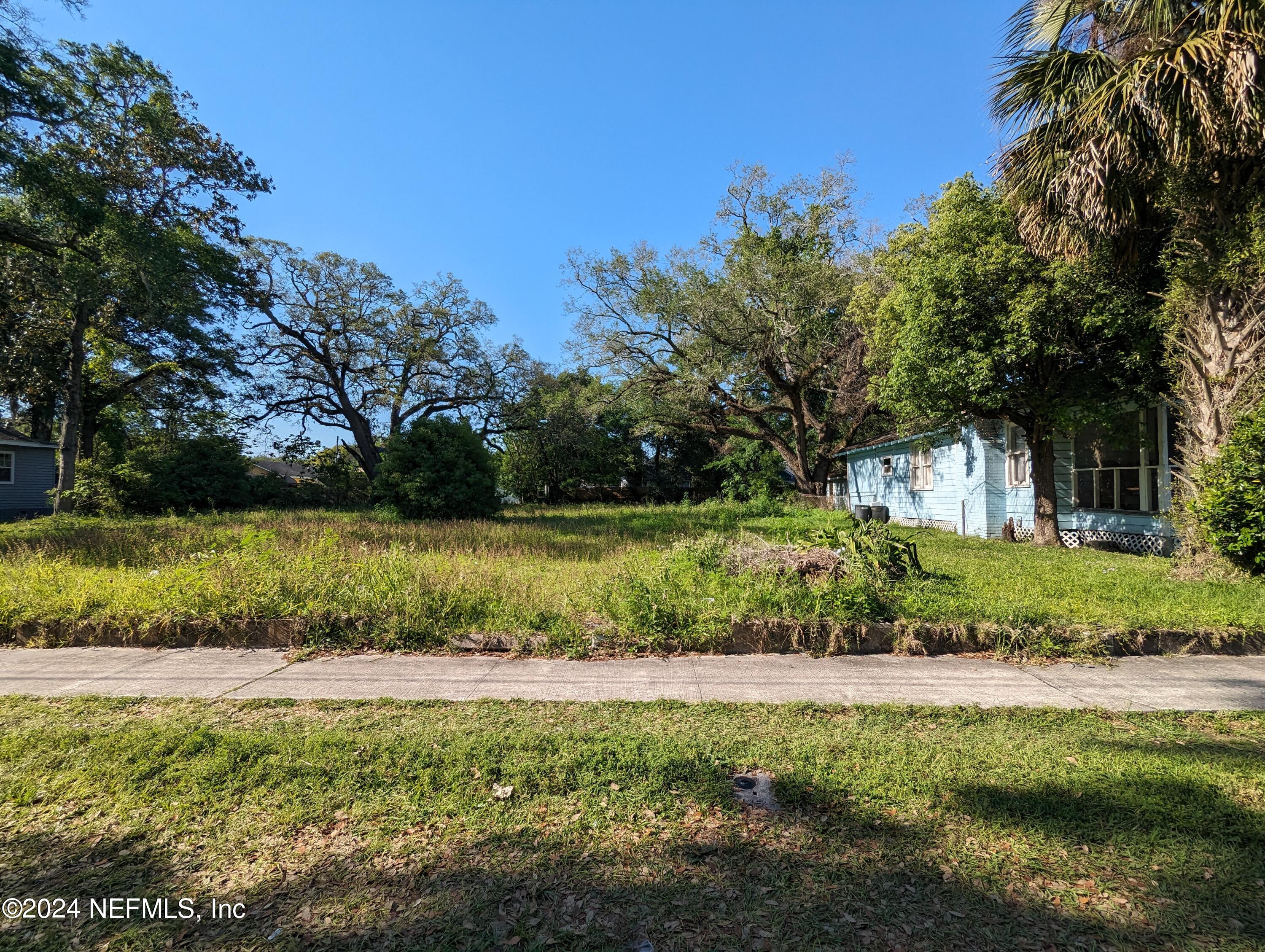 Jacksonville, FL home for sale located at 1137 E 12th Street, Jacksonville, FL 32206