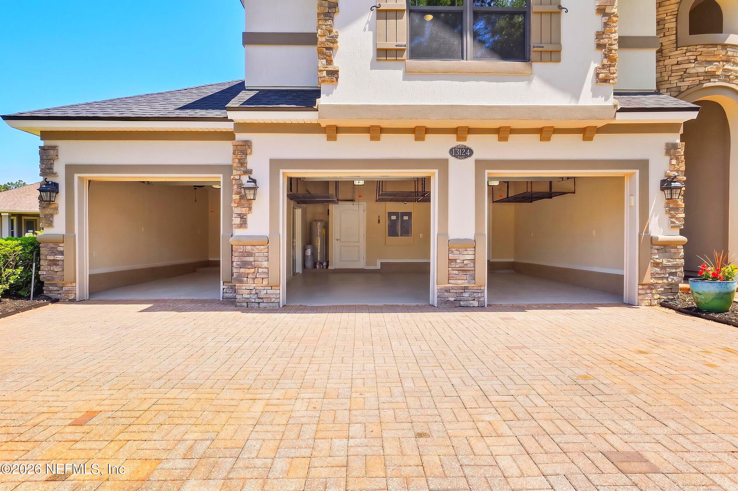 13124 HIGHLAND GLEN Way E