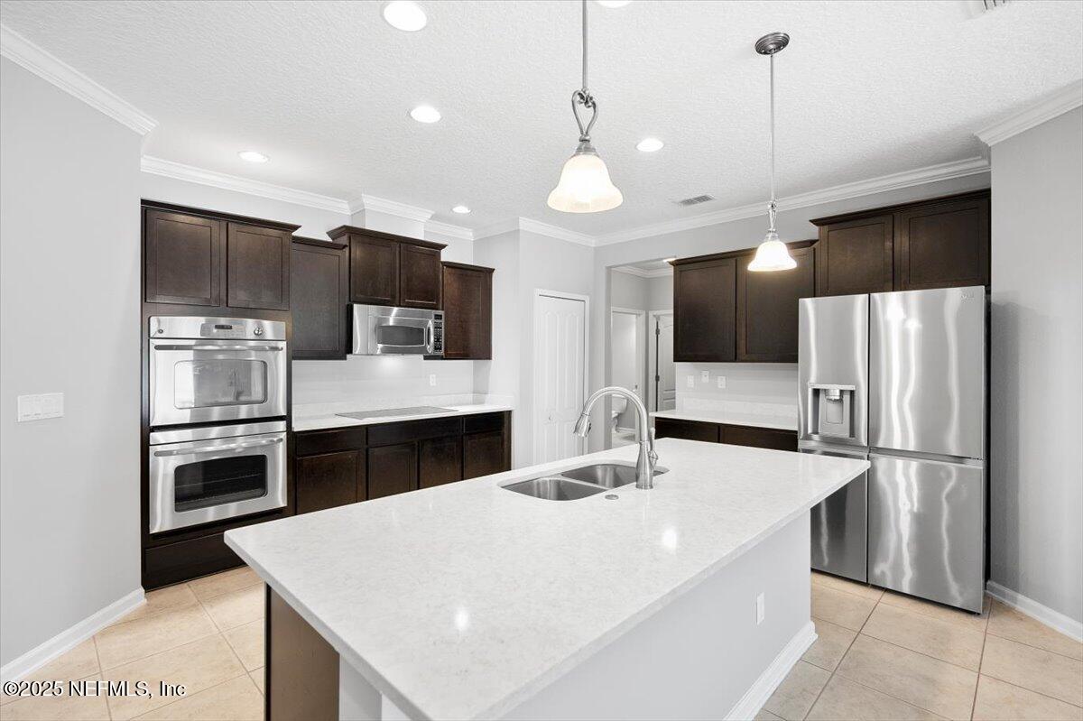157 S FIELD CREST Drive