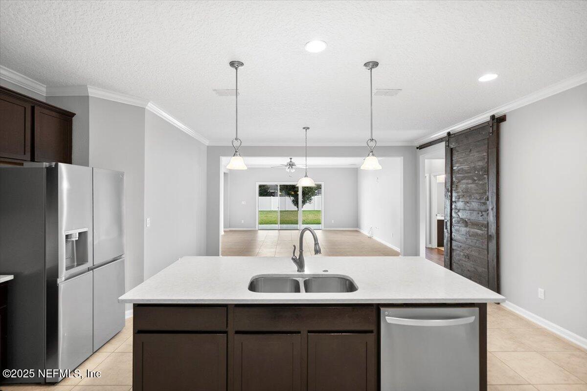 157 S FIELD CREST Drive
