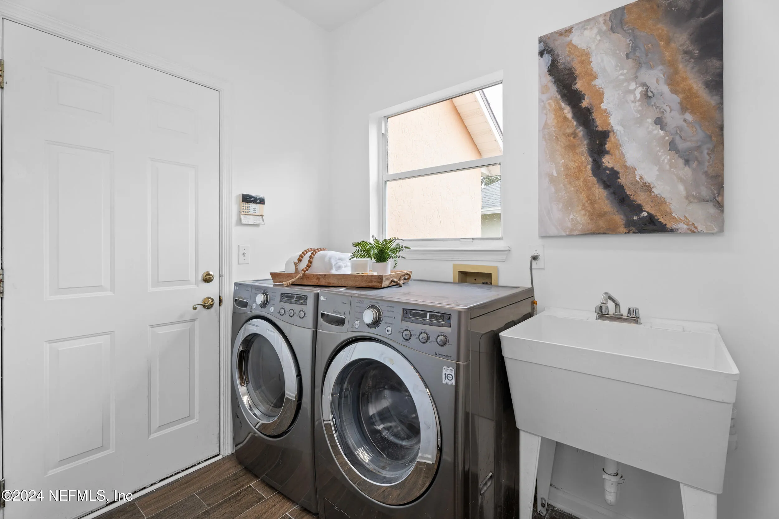 Ponte Vedra Beach, Florida 32082, United States, 4 Bedrooms Bedrooms, ,3 BathroomsBathrooms,Residential,Pending,34682