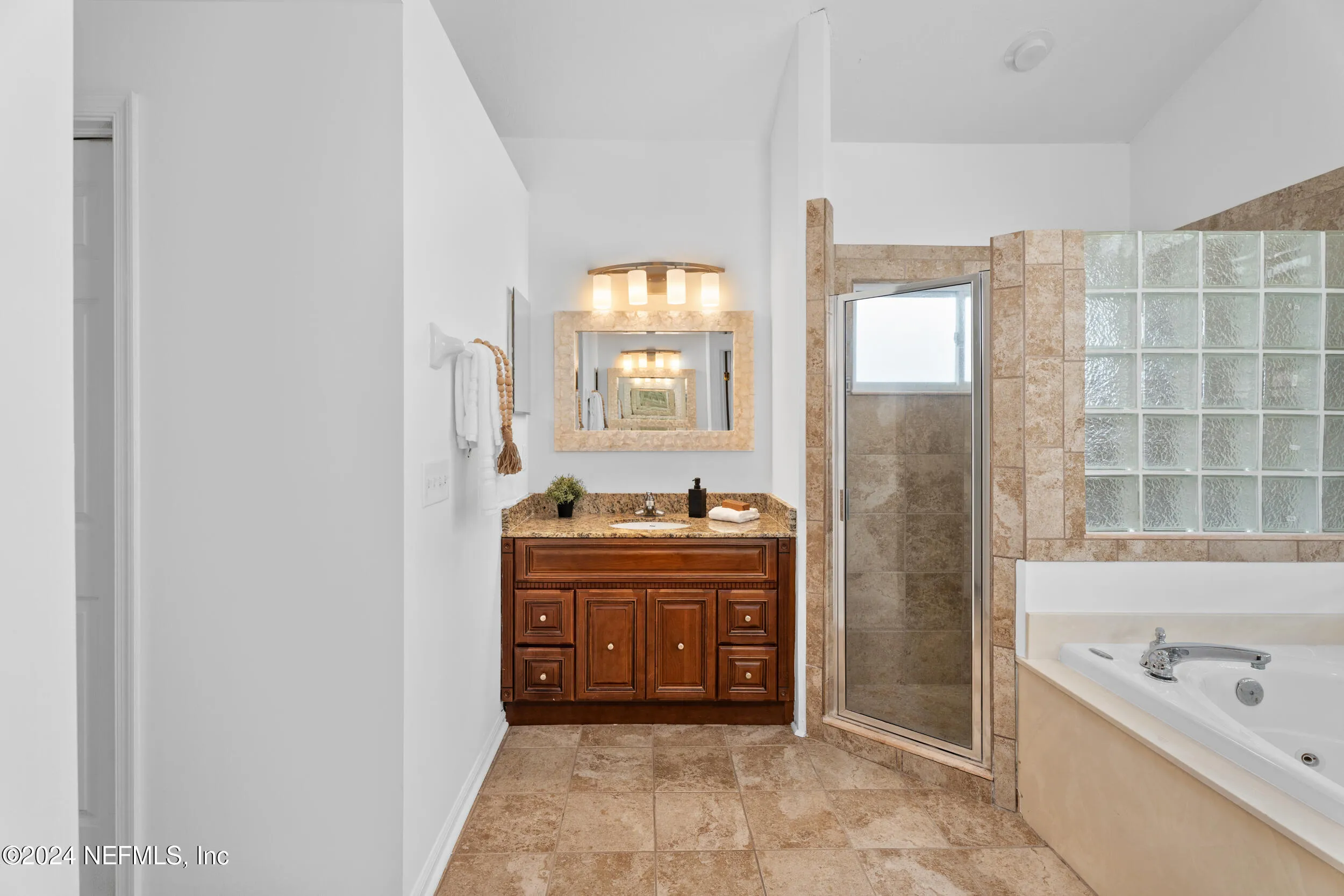 Ponte Vedra Beach, Florida 32082, United States, 4 Bedrooms Bedrooms, ,3 BathroomsBathrooms,Residential,Pending,34682