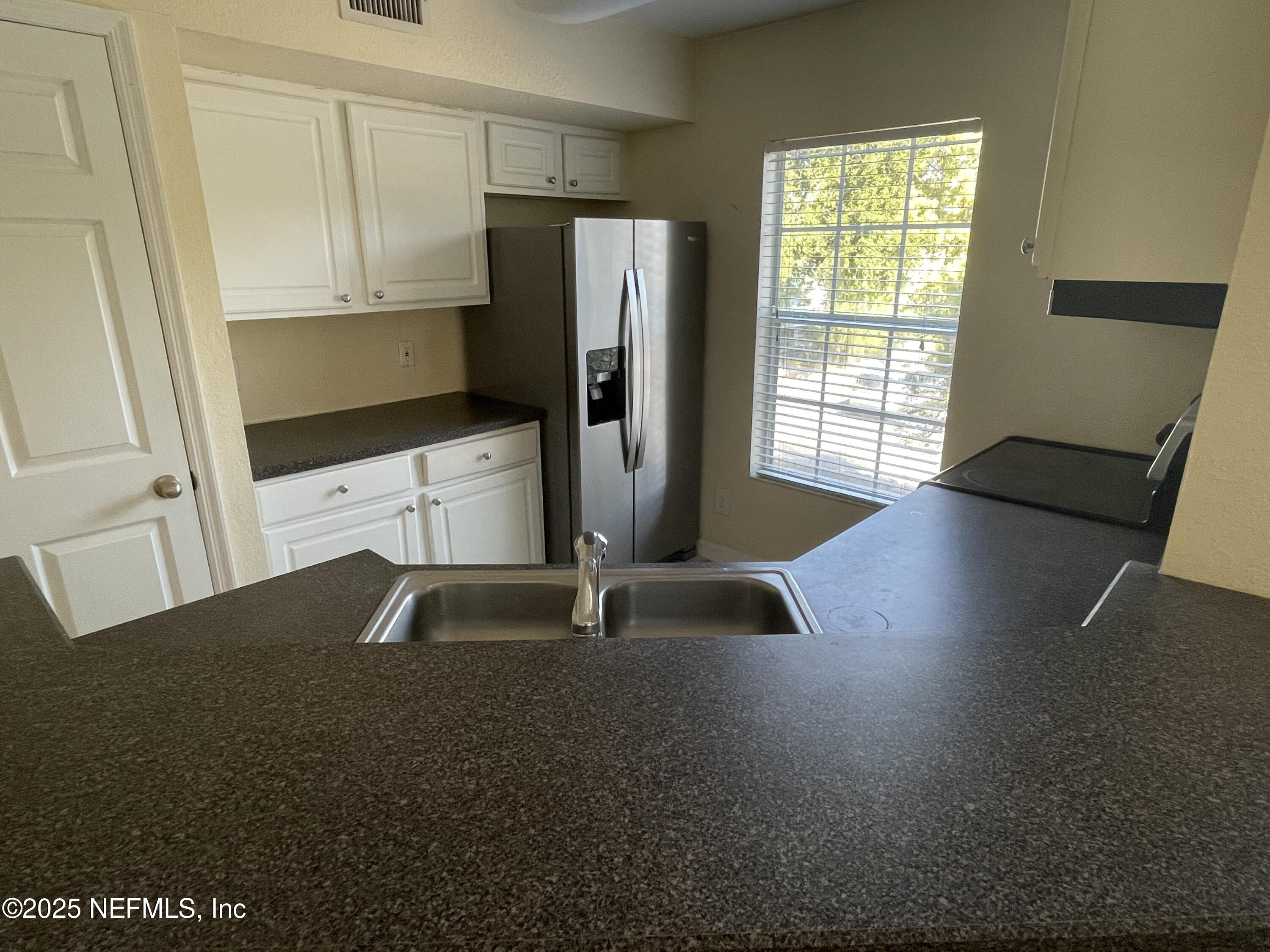 13700 RICHMOND PARK Drive N 605